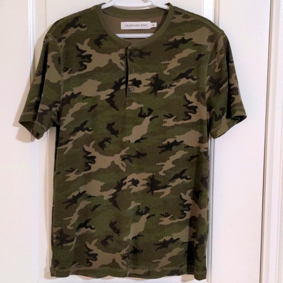 Calvin Klein camo performance tee - Picture 1 of 2